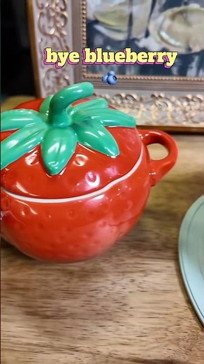 Le Creuset fruit cocotte #lecreuset