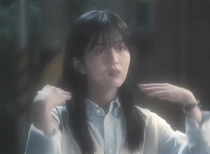 she's deaf and he learned sign language for her. | Dramacafé.