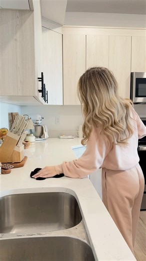 Where I’ve been the past 2 weeks…😵‍💫🥲 #kitchenreset #cleanwithme #storytime