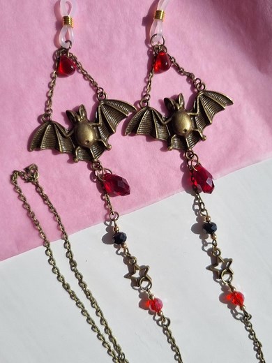 Gothic Bat Glasses Chain – Bronze Bats - Spooky Eyewear Holder for Alt, Witchy and Vampire Aesthetic - Gothic Sunglasses Chain - Etsy