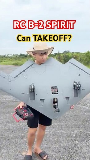 INSANE Giant RC B-2 Spirit Bomber in Action!