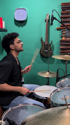 Eyes Closed Drum Cover Featuring Jisoo and Zayn