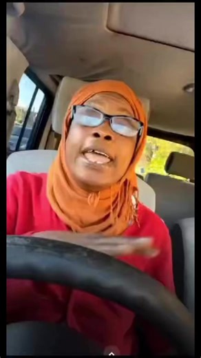 Mo Ali mon fall down inside it again with Amy Righter. 😂😂 | Liberian Stars View