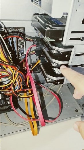 PC com 3 HDs