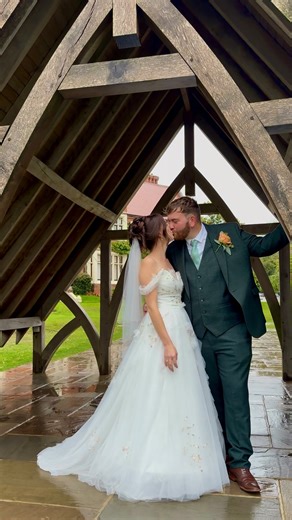 Come rain or shine! A gorgeous day at Highley Manor for Phoebe & Ollie 💒 | Reel Life Content Creator