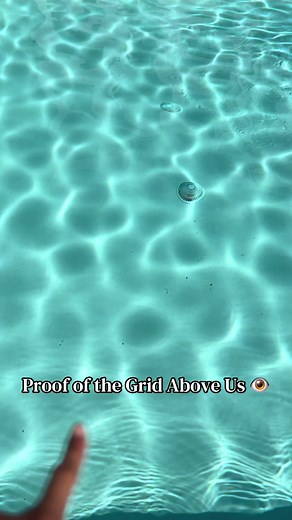 Grid in the Sky? Sun Reflection Patterns on Pool Water
