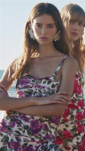 The Chloé Summer 26 Campaign by Chemena Kamali. Photographed by Sam Rock Directed by Romain Wygas Styling: Elodie David Touboul Casting: Piergiorgio Del Moro Hair: Holli Smith Makeup: Diane Kendal Talents: Stella Hanna, Jacqui Hooper, Awar Odhiang, Noor Khan, Julia Stegner and Song Ah Woo #Chloe #ChloeSummer26 #ChemenaKamali