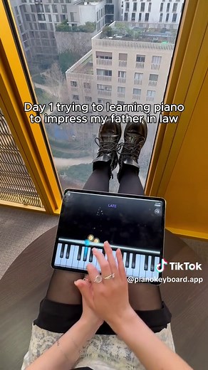 Do you want to play your favorite songs on the piano? #piano #learnpiano #keyboard