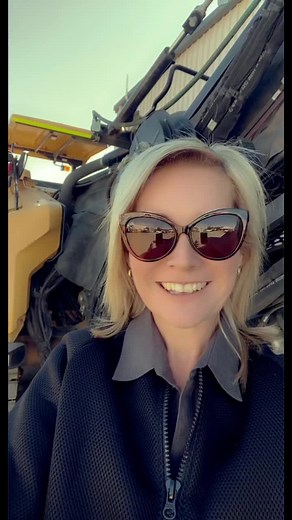 Meet Jake: The Proud Kenworth 409 SAR Truck Driver