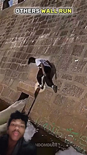 Normal skill VS King of wall running😱