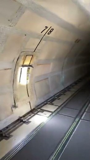 What's Inside a FedEx Plane?