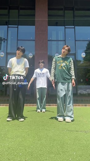 イコラブメンバーと踊るダンスメドレー