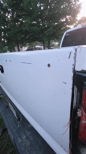 GMC Sierra & Chevy Silverado Tailgate Cap Replacement Guide