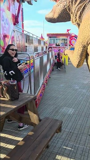 The full horror film scream!!!! ..#funny #fyp #dinosaurs #prank #scare
