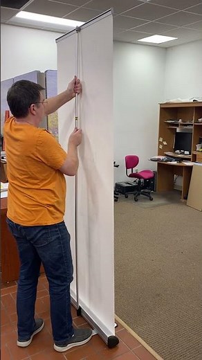 Setting up a retractable banner