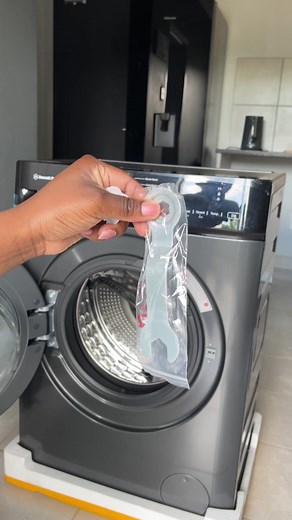 Unboxing Our New Washing Machine: Bennet Read vs Hisense