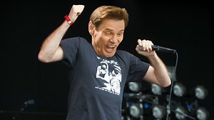 Watch Jim Carrey impersonate Napalm Death on a US chat show