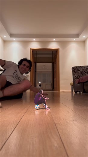 techless on Instagram: "Jude Bellingham vs Lamine Yamal"