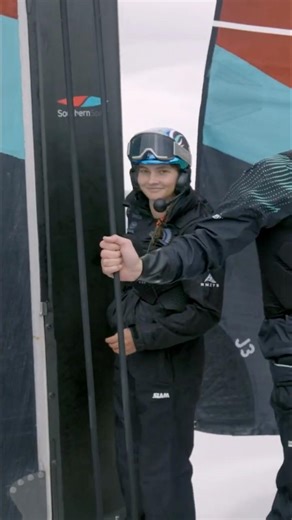 How to get the boat around the racecourse 😎 training session BTS #AC40 #ETNZ #americascup