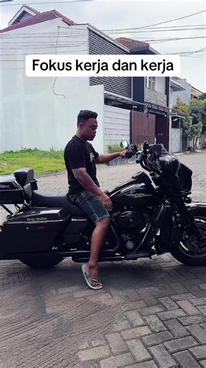 Dapatkan Street Glide 2008: Pajak Hidup dan Full Paper