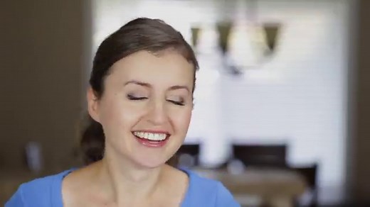 Raspberry Macarons Recipe (Video)