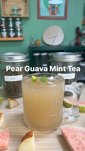 This Pear Guava Mint White Tea isn’t a flavor combination I’d think of on my own, but I’m so glad I tried it 😋 it had an almost exotic flavor that reminds me of the fancy teas we would get for Christmas! #tea #theteaguy #tearecomendations #teasuggestions #pearguavatea #peartea #guavatea #pinkguava #reels | Mintybongwater