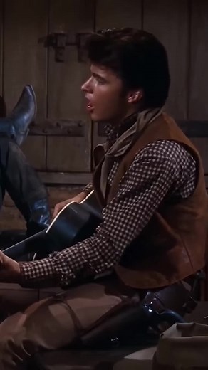 Ricky Nelson and Dean Martin Sing 'Cindy' in Rio Bravo