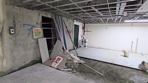 ( PRIME/COMMERCIAL LOCATION) Updated Construction As of September 6, 2025 As LOW as P25k - P30kmonthly (More than 50% SOLD OUT) TURN OVER YEAR MARCH 2026.. Nearby Commercial Establishments: S.M Baguio 4 min drive Beside Hotel Henrico Infront of CHAYA Japanese Resto walking distance to Hotel 456 walking distance to Europa Condominium less than 2 min drive to Crown Legacy Hotel Baguio General Hospital less than 2 min drive Baguio Convention Center 3 min. Drive Baguio Medical Center 2 min. drive Ba