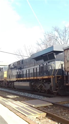 CSX 1834 trails on C794! #csx #railroad #railway #railfanning #shorts