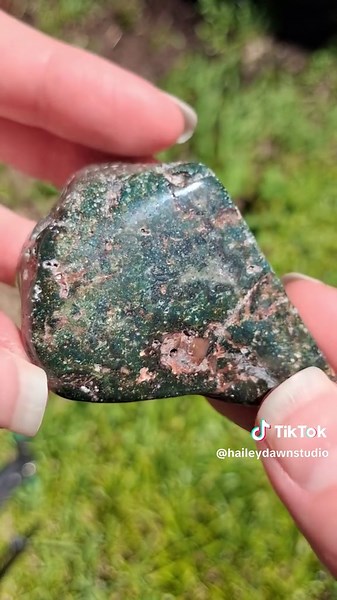 #pnwrocks #coolrocks #rocktok #rocksandminerals #earthisanartist