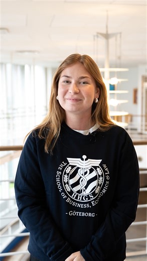 💡The Handels Impact Innovation Challenge (HIIC) is your opportunity to turn sustainable ideas into real-world impact – with the chance of winning 50 000 SEK. What’s the Challenge?🌿 We invite students to develop business ideas or sustainability projects that align with the ESG framework—Environmental, Social, and Governance. Whether you’re aiming to start a company or run a campus-wide initiative, your idea should balance profit with purpose, driving positive environmental and social change thr