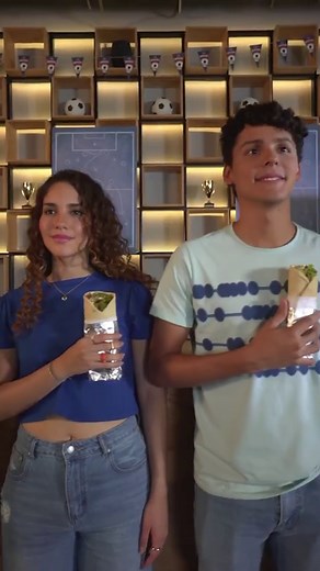 ¿Te querés ir a la final de la Champions League? 😎 No te quedés sin participar y ganar el viaje de tu vida a una noche mágica en Turquía 💙 Destapá tu Pepsi, buscá los códigos marcados en las tapas doradas y sé uno de los ganadores 😎 #SedDeMás | Pepsi