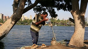 موجة الحر: ما السبب وراء انقطاع الكهرباء المتكرر في الآونة الأخيرة؟ - BBC News عربي