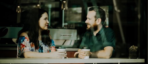 9 Telling Traits of Alpha Males in Relationships & How to Cope
