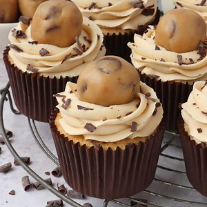Chocolate Chip Cookie Dough Cupcakes