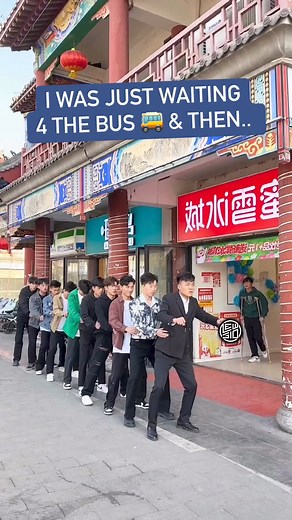 688K views · 19K reactions | That Chicken Wing Dance done hit the streets made me miss my bus 郎藍 | Lew Sid | Facebook