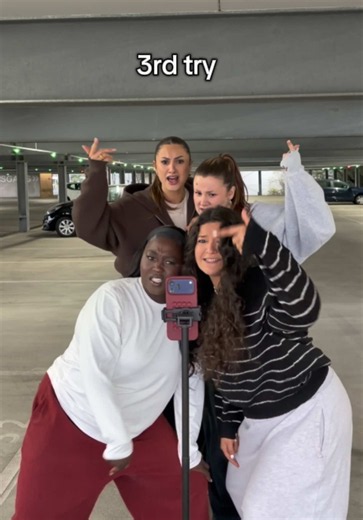 new day new @DΛVIDJ abi remix 💥 @Seren.RA @Binta.RA @Sinem.RA @Lilli.RA @Mayleen.RA #dc #dance #dancetrend #dancechallenge #tiktokdance