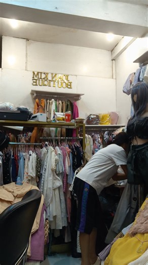 Ash blue Large Mine claim: 150🌷 1pc available Rare find. Mahal yan sa mall No cod. We ship via JNT | Dress Me Up Shop