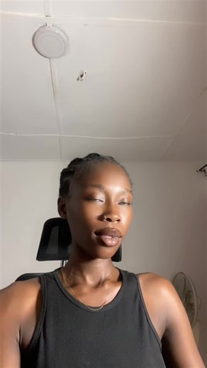 Come live or WhatsApp on bio