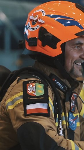 HANNOVER 2025 [🇩🇪] Action, Adrenalin und Teamgeist! Bei FireFit geht’s nicht nur um Wettkampf, sondern um Leidenschaft und Leistungsfähigkeit! Feuerwehrtechnische Aufgaben bewältigen - allein oder im Team. Sich miteinander messen und gegenseitig anspornen. Allen zeigen, welche Wehr die fitteste ist und das Ganze im nächsten realen Einsatz direkt anwenden können! Ihr übt und trainiert fleißig - Wir geben den Anreiz dafür, dass ihr euch für euren Dienst leistungsfähig und bereit haltet. Lass uns