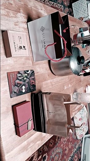 高島屋さんのシルスマリアのチョコレート🍫屋さんの催事場に来ましたよ。竹鶴の生チョコと五感さんのチョコレート🍫購入しました。とても美味しそうですね。自分用に購入しました。