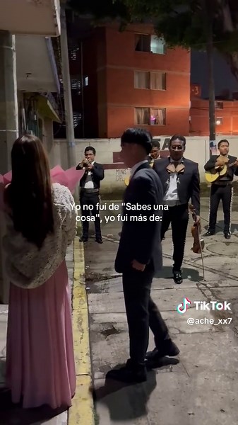 Serenata a Mamá con Mariachi y Cien Años