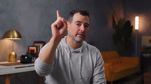 This tiny TCL PlayCube projector shocked me