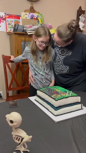 Just warms my heart to be part of moments like this. Grandma and Mom picked out this special cake for her without her knowing after seeing one of my previous book cakes. This little girl is wild about her books!! So blessed to be a part of her special day. I can’t wait to be a part of more.. | Sinfully Delicious LLC