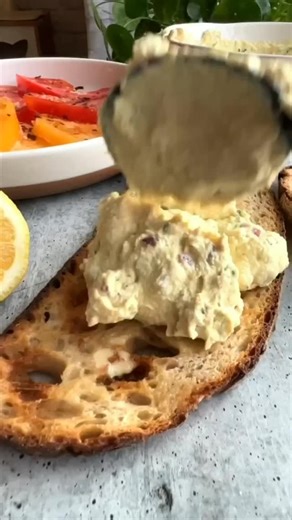 Vegan food | Plant based on Instagram: "🥯High-Protein Vegan Cream Cheese with B12 (naturally oil-free, and with nut-free option). Just 5 minutes to make. By cookingforpeanuts Recipe: 🥯Ingredients: Tofu Cashews or sunflower seeds Miso Nutritional yeast (optional) Lemon juice Apple cider vinegar Onion powder ✅Full details and nutrition info can be found in 🔗 above in prOfile, or by googlin’ cookingforpeanuts vegan cream cheese. #vegan #veganfood #vegansofig #veganfoodshare"