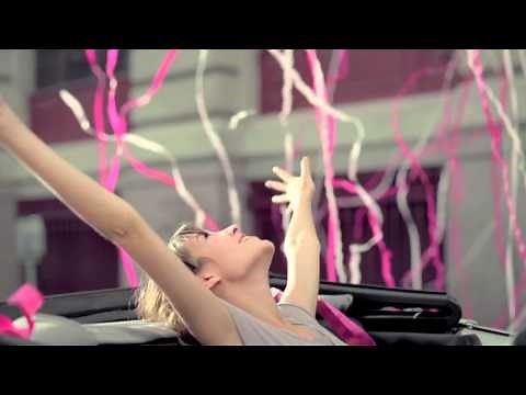 LACOSTE Joy of Pink 2010 fragrance ad