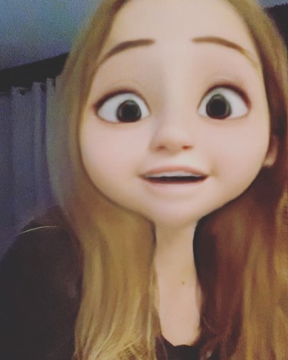 Chloe on Instagram: "🇧🇷❤️"