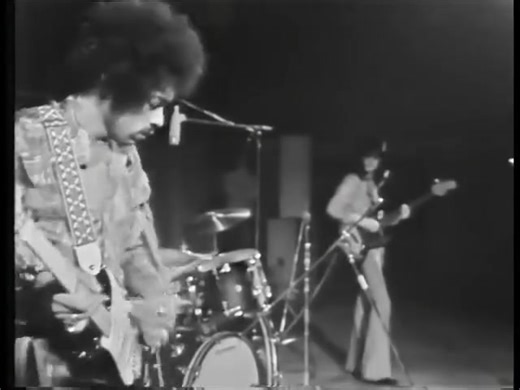2.5M views · 48K reactions | THE JIMI HENDRIX EXPERIENCE - SPANISH CASTLE MAGIC (In Concert) 1969 | Top Hat Crew's "Live Music Archives" | Facebook
