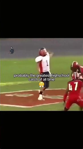 Bro pulled of the craziest catch in high-school history 😤 #americanfootball