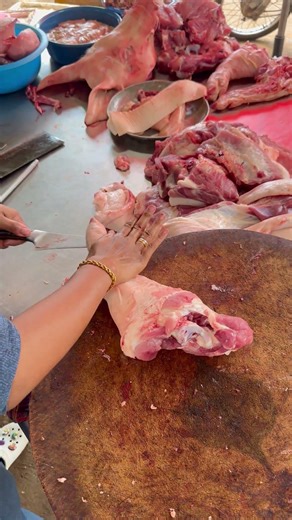 Clean Pig Intestine Fast | Cooking Preparation Skills